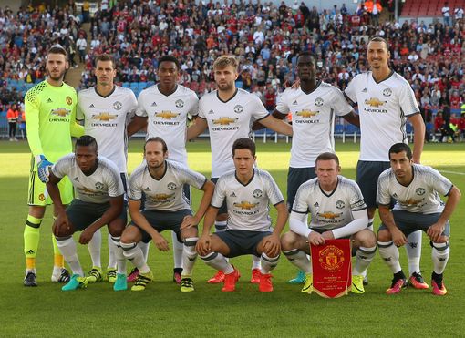 他曾效力于 他曾效力于